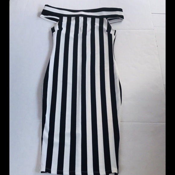 STRIPES OFF THE SHOULDERS DRESS - Picture 1 of 4